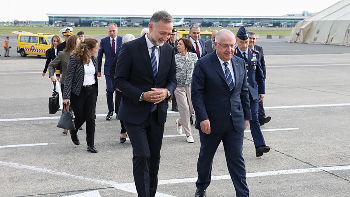 Milli Savunma Bakanı Güler'den NATO Karargahı'nda diplomasi!