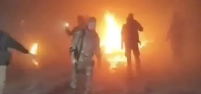Baas rejiminin sonu! Hafız Esad’ın mezarı ateşe verildi