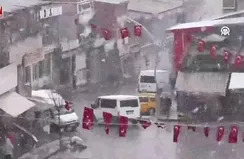 Başkale’de kar etkili oldu