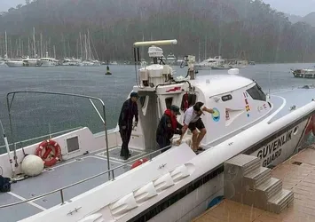 Fethiye açıklarında teknede yaralanan kişi hastaneye kaldırıldı