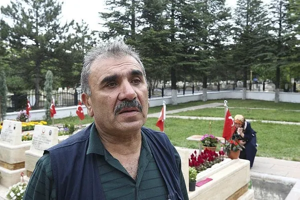 1683431451662.jpeg Şehit ailelerinden 7'li koalisyon ve Kemal Kılıçdaroğlu'na tepkiler sürüyor: Evlatlarımızı şehit edenlerle yol yürümekten utanmıyor musunuz? - 1