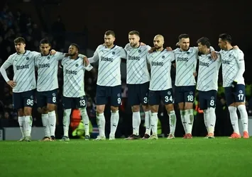 Glasgow Rangers - Fenerbahçe maçı sonrası Mourinho'ya eleştiri: Kadıköy'deki hataları...
