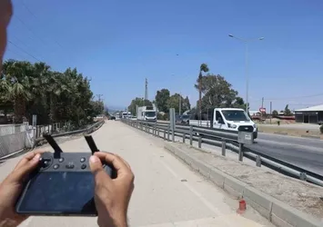 Kurallara uymayan sürücüleri dron sobeledi