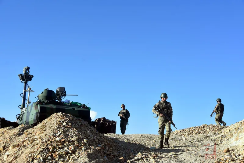 Hakkari Yüksekova'da Hudut Kartalları dosta güven düşmana korku salıyor 20