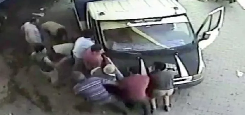 Uyurken üzerinden kamyonet geçen kişi öldü