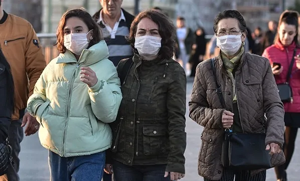 Maske kullanmanın yeni bir faydası daha ortaya çıktı! Zor nefes alanlar dikkat!