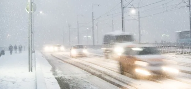 Meteoroloji pazar gününe dikkat çekti: Balkanlar’dan yola çıktı! İstanbul’a kar ne zaman yağacak? Hafta sonu hava nasıl olacak?
