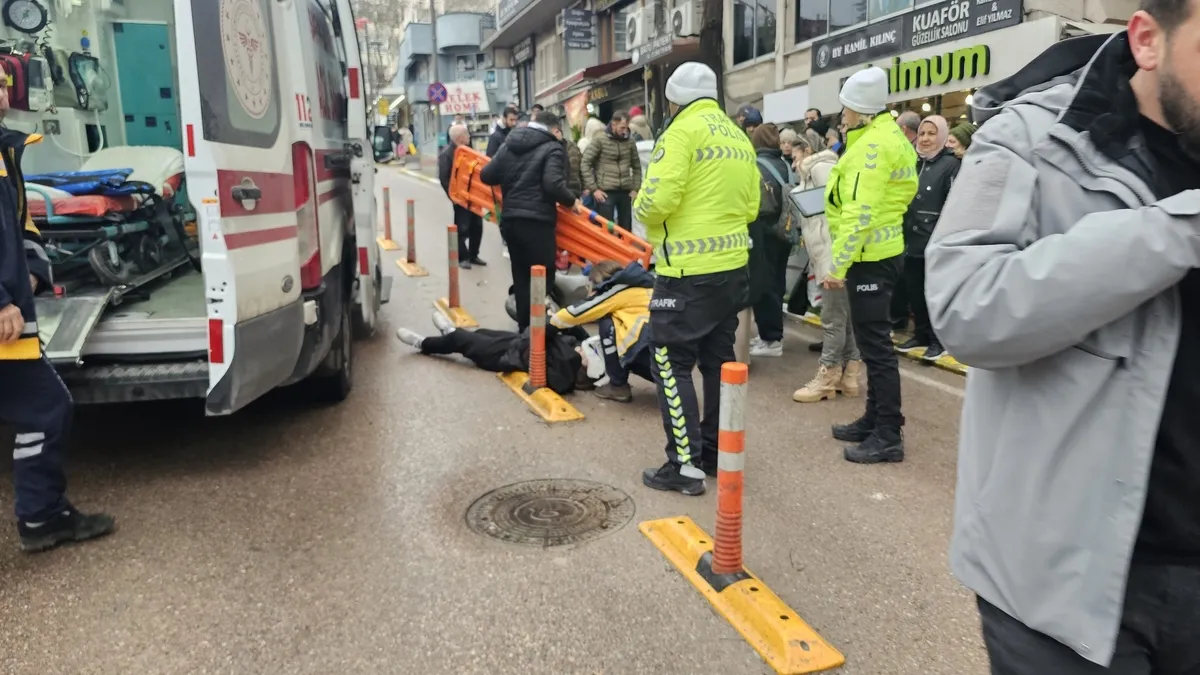 Bandırma'da motosiklet kazası: 2 yaralı