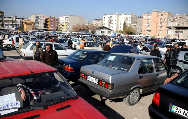 son-dakika-arac-stokcularina-sorusturma-ankara-cumhuriyet-bassavciligi-sorusturma-baslatti-1639730209905.jpg Son dakika: Araç stokçularına soruşturma | Ankara Cumhuriyet Başsavcılığı soruşturma başlattı - 2