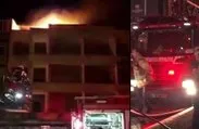 Kadıköy’de 5 katlı binada yangın! Çatı alev alev yandı
