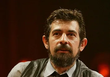 Okan Bayülgen sağlık politikasına övgü yağdırdı!