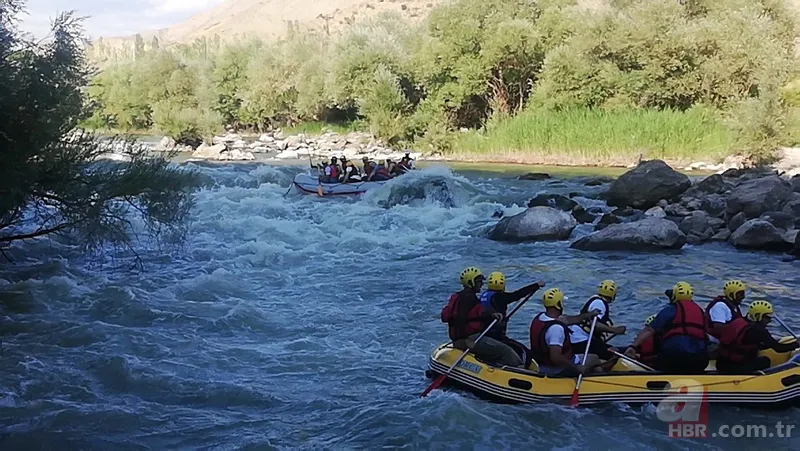 Binali Yıldırım Erzincan'da rafting yaptı 5