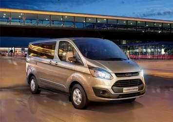 Ford, Tourneo Custom'ı yeniledi