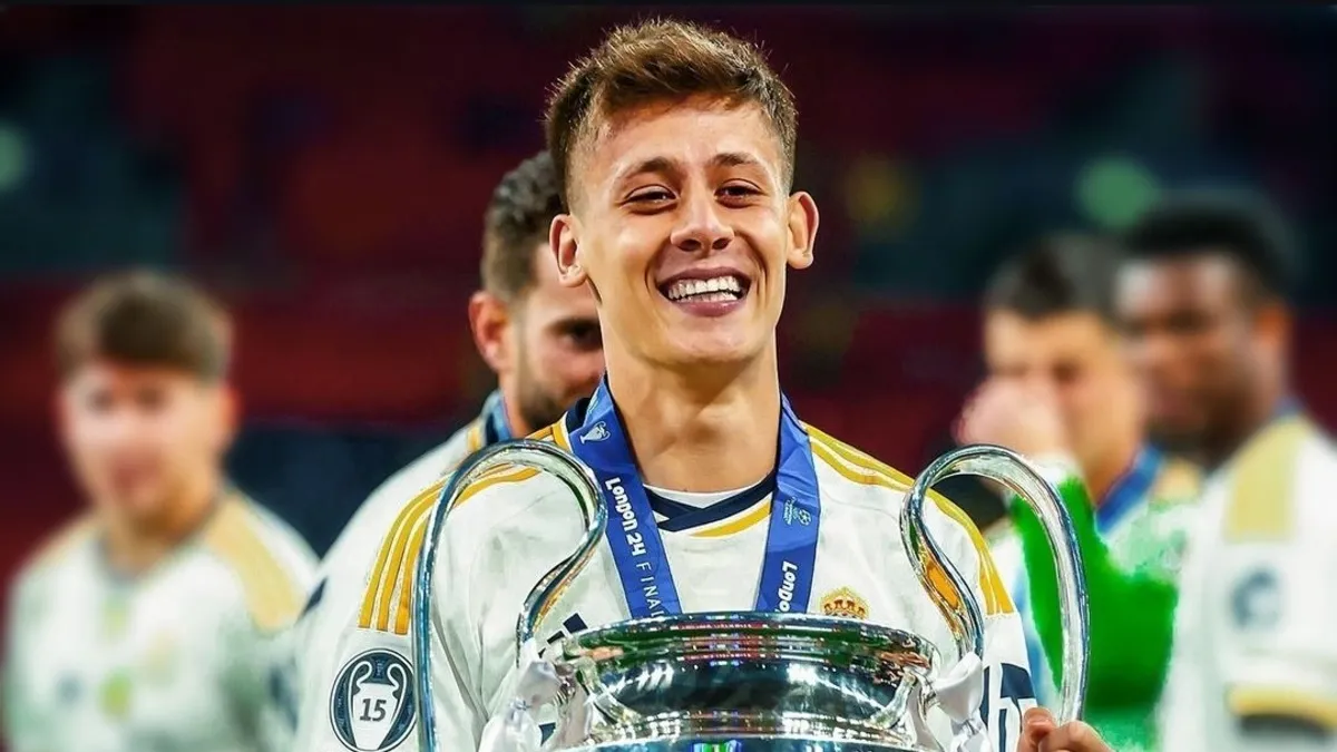 UEFA Süper Kupa Real Madrid'in! Arda Güler 13 aylık Real Madrid kariyerinde 4. kupasını kazandı