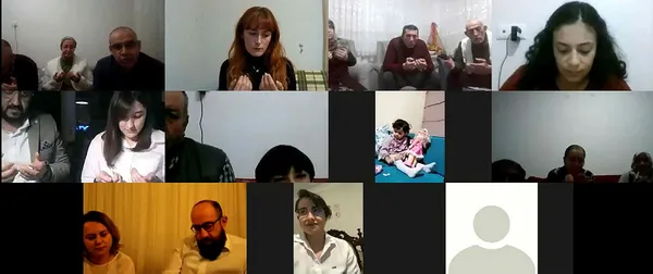 Koronavirüs nedeniyle kız isteme merasimi online yapıldı - 2