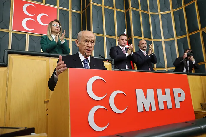 baskan-erdogan-icisleri-bakani-yerlikayayi-kulliyeye-cagirdi-kumpaslara-yonelik-ust-uste-kritik-zirveler-1715769145751.jpg Başkan Erdoğan İçişleri Bakanı Yerlikaya'yı Külliye'ye çağırdı! Kumpaslara yönelik üst üste kritik zirveler... - 2