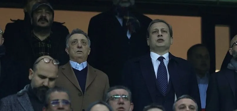Beşiktaş Başkanı Ahmet Nur Çebi, Galatasaray maçının devre arasında Nef Stadı’ndan ayrıldı