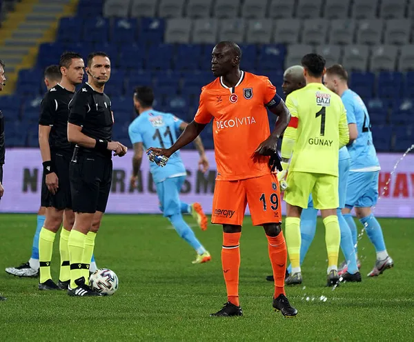 Süper Lig 12. hafta mücadelesi | Başakşehir 1-2 Gaziantep FK MAÇ SONUCU