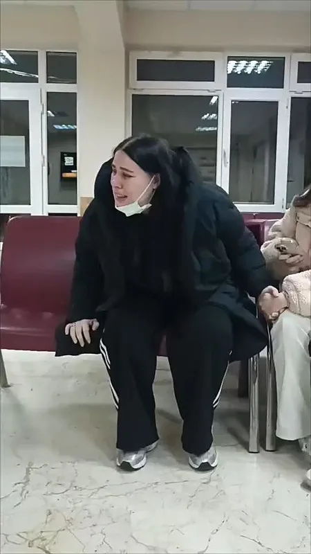 ferdi-tayfurun-cenaze-toreninde-kavga-cikti-1735995900252.jpeg Kaynak: DHA