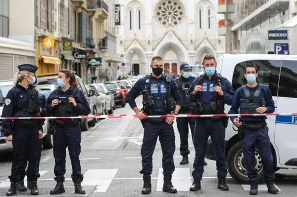 Fransa'da İslam karşıtı saldırılar artıyor - 2