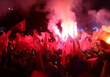 Cumhur İttifakı ezdi geçti