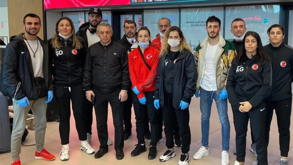 Türkiye Boks Milli Takımı isyan etti: İngiltere'de hiçbir önlem yoktu
