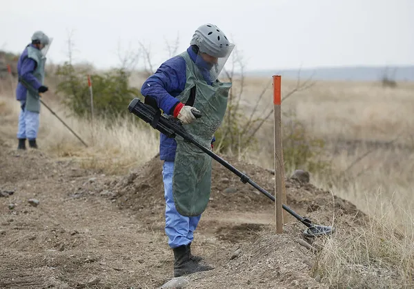 Ermenistan Cumhurbaşkanı Armen Sarkisyan hükümetin istifa etmesini istedi