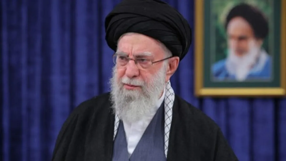 İran'dan ABD'ye gözdağı: Tabut görünümlü gemi paylaştı