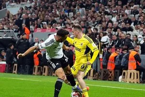 Fenerbahçe'den Beşiktaş karşısında tarihi geri dönüş