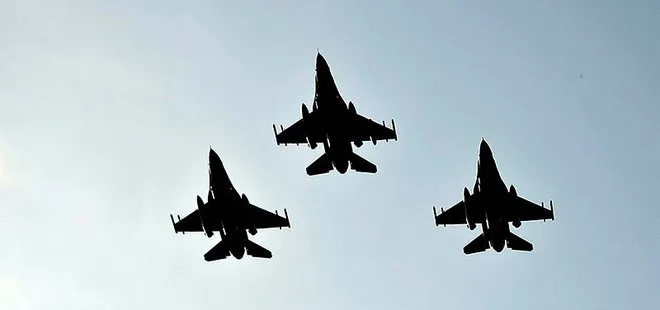 Son dakika: TurAz Kartalı tatbikatında Türk F-16’ları Azerbaycan uçaklarıyla uçuş gerçekleştirdi