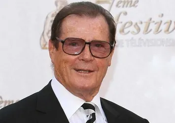 Sir Roger George Moore hayatını kaybetti