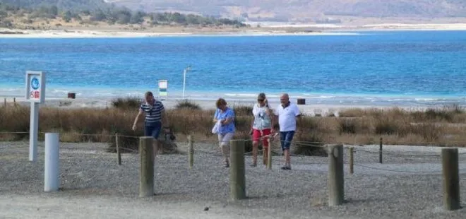 Salda sonbaharda da bir başka! Turistler akın akın geliyor