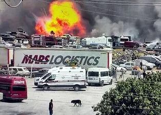 Kahramanmaraş’ta feci olay! 71 araç yanarak küle döndü