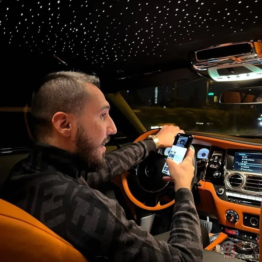 Ebru Gündeş evlilik sorularına ilk kez cevap verdi! Düğüne sayılı günler kaldı derken Demet Akalın sahnede sordu, Gündeş’ten bomba yanıt: "Evlilik var mı?" 25