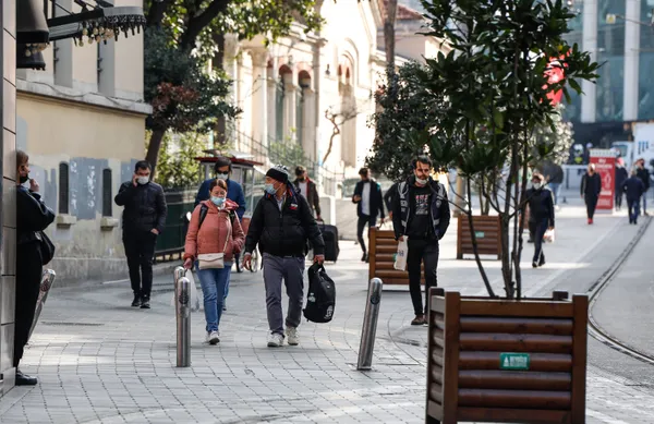 1618376869285.jpg Sokağa çıkma kısıtlamasından muaf yerler ve kişiler belli oldu