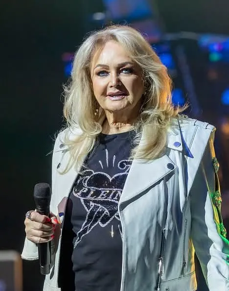 1783596507402.jpeg Müzik dünyasını yasa boğan ölüm! Bonnie Tyler hayatını kaybetti - 1