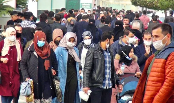 Son dakika: Bahar havası esince koronavirüs unutuldu! Şoke eden görüntüler - 4