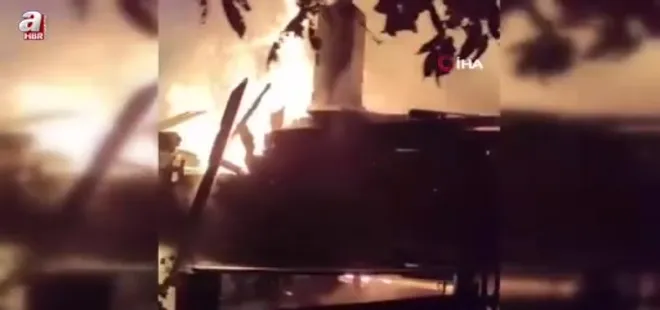 Alevlerin sardığı ahşap ev tamamen yandı: 2 yaralı