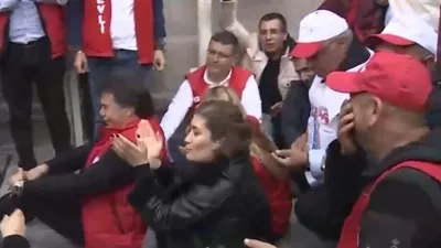 İzmir’de ulaşımı kilitleyen eylem