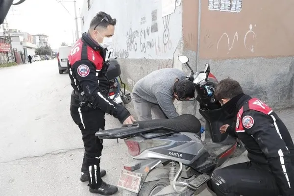 son-dakika-icisleri-bakanligi-duyurdu-3-bin-549-arac-trafikten-men-edildi-1613111332614.jpg Son dakika: İçişleri Bakanlığı duyurdu: 3 bin 549 araç trafikten men edildi - 1
