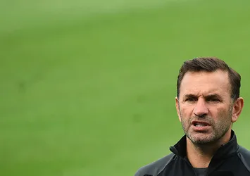 Galatasaray'dan sol bek bombası! Bu hamle Beşiktaş'ın hoşuna gitmeyecek