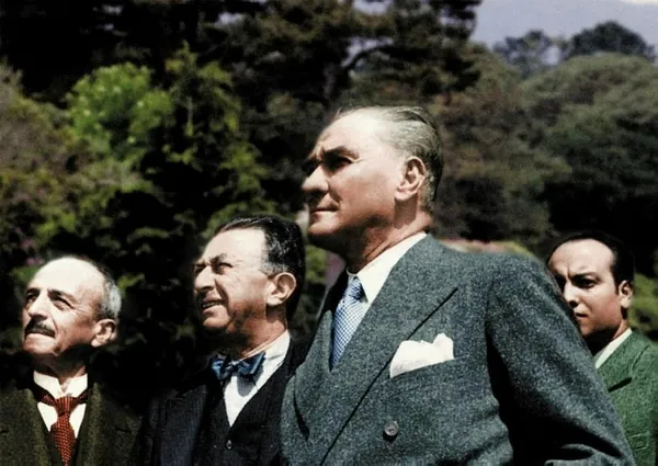 En anlamlı 10 Kasım sözleri mesajları! 10 Kasım ile ilgili şiirler sözler 2-4-8 kıtalık! Duygusal 10 Kasım sözleri!