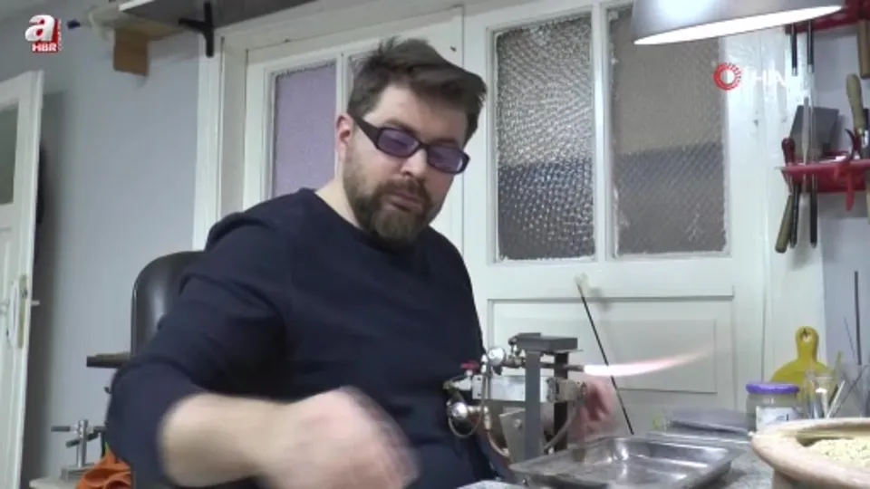 Bin 400 derecede işlenen cam sanatı