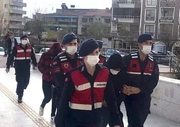 Balıkesir Edremit’te fuhuş operasyonu