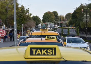Taksiciler ayakta! Ekrem İmamoğlu'na tepkiler çığ gibi
