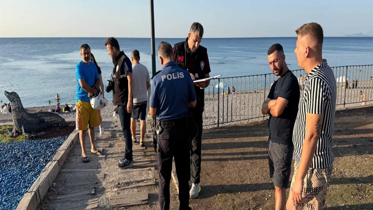 Denizden çıktıktan sonra fenalaşan adam hayatını kaybetti