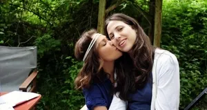 Hülya Avşar’dan kızına büyük jest