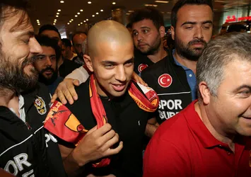 Galatasaray Feghouli'yi KAP'a bildirdi!