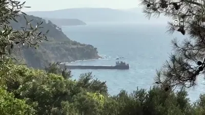 Kargo gemisi karaya oturdu