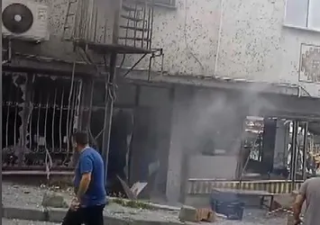 Güngören'de büfede patlama! Çok sayıda ekip sevk edildi | A Haber olay yerinde